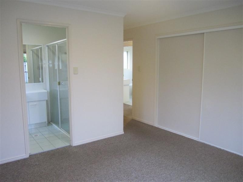 12 Dunedin Court, Merrimac QLD 4226