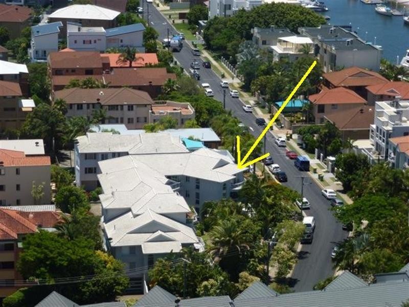 11/4 Madang Crescent, Runaway Bay QLD 4216