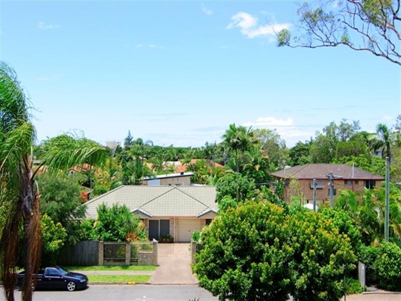 1/20 Thelma Avenue, Biggera Waters QLD 4216