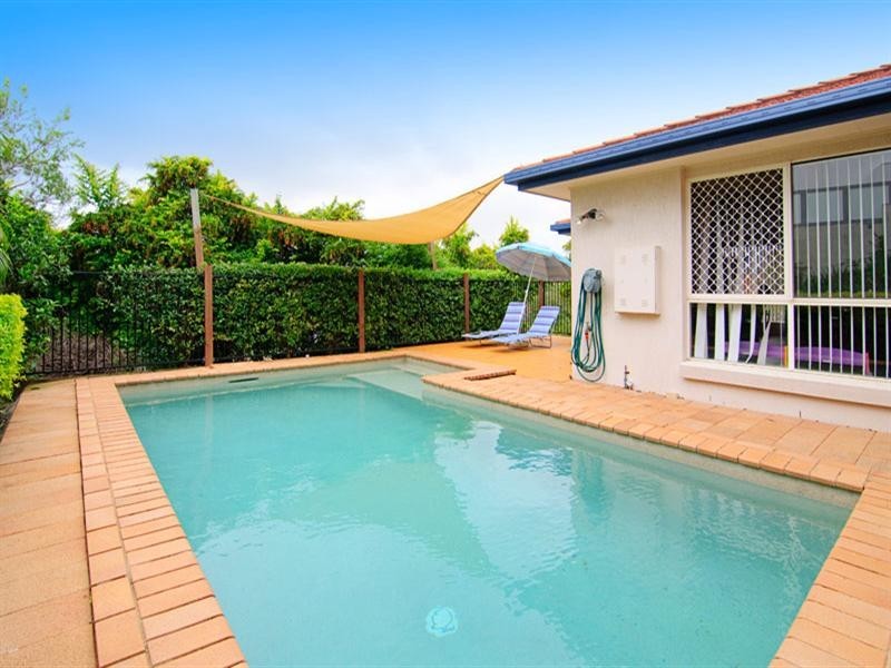 31 Arun Drive, Arundel QLD 4214