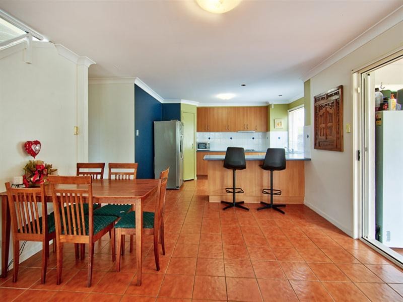 31 Arun Drive, Arundel QLD 4214