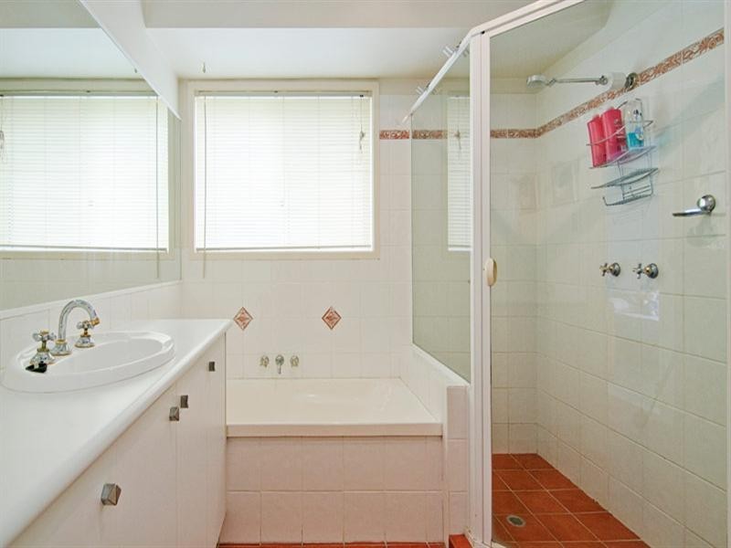 31 Arun Drive, Arundel QLD 4214