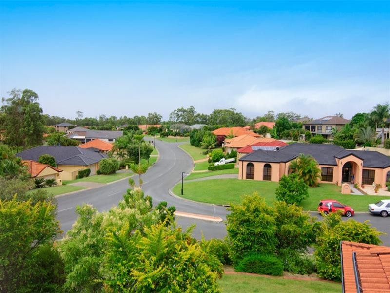 31 Arun Drive, Arundel QLD 4214