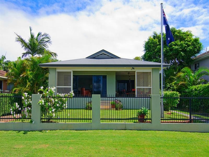 62 Boykambil Esplanade, Hope Island QLD 4212