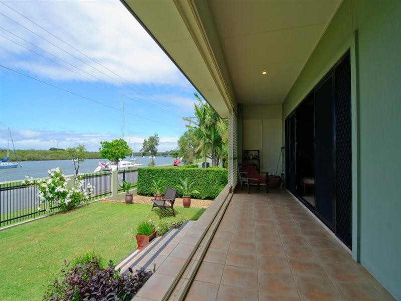 62 Boykambil Esplanade, Hope Island QLD 4212