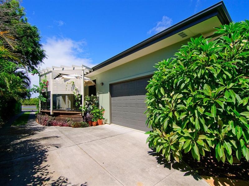 62 Boykambil Esplanade, Hope Island QLD 4212