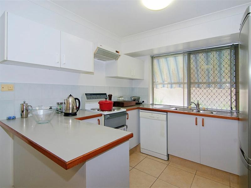 1/120 Oxley Drive, Paradise Point QLD 4216