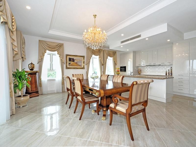 42-44 Brighton Parade, Southport QLD 4215