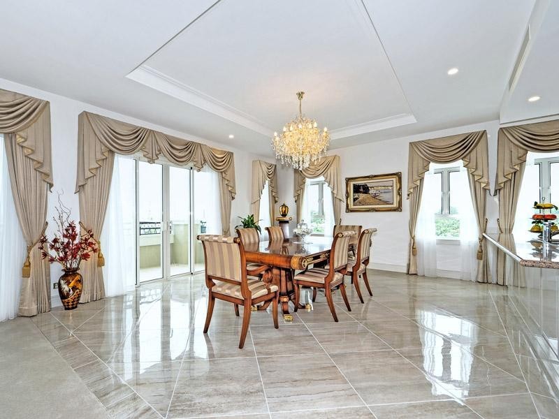 42-44 Brighton Parade, Southport QLD 4215