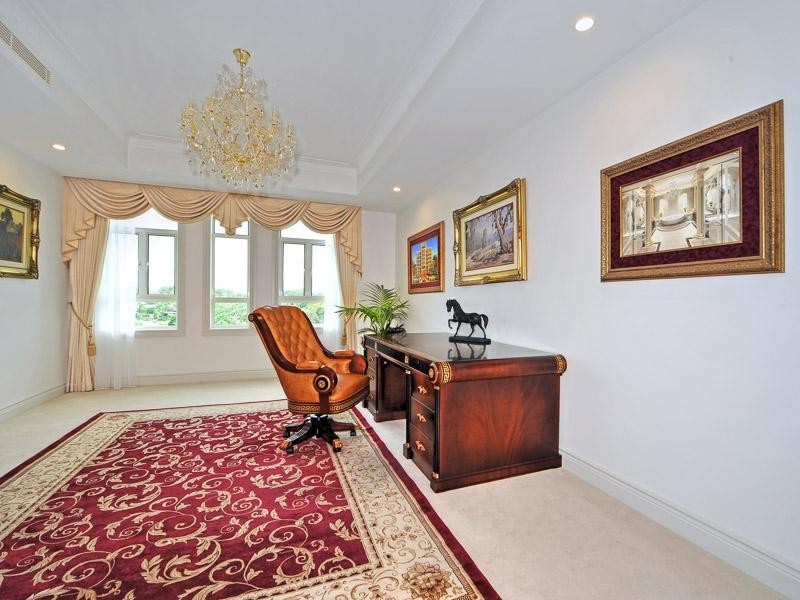 42-44 Brighton Parade, Southport QLD 4215