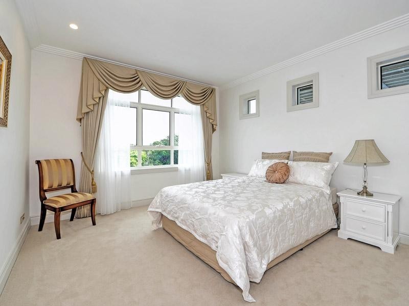 42-44 Brighton Parade, Southport QLD 4215