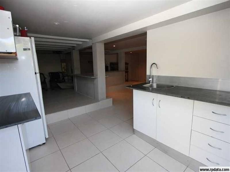 20 Bambarra Street, Southport QLD 4215