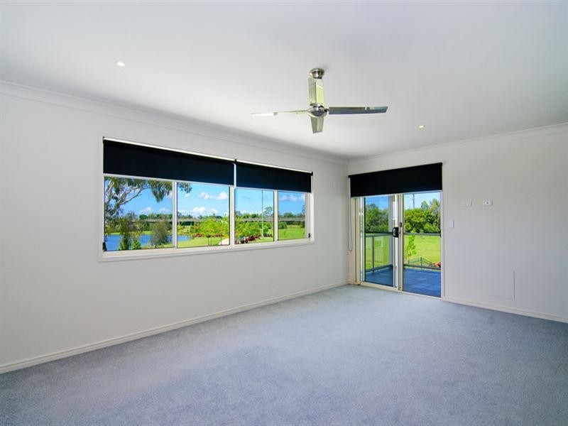 12 Fleetwood Court, Helensvale QLD 4212