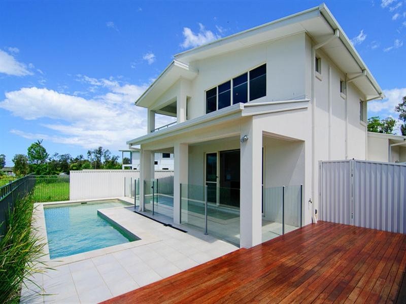 12 Fleetwood Court, Helensvale QLD 4212