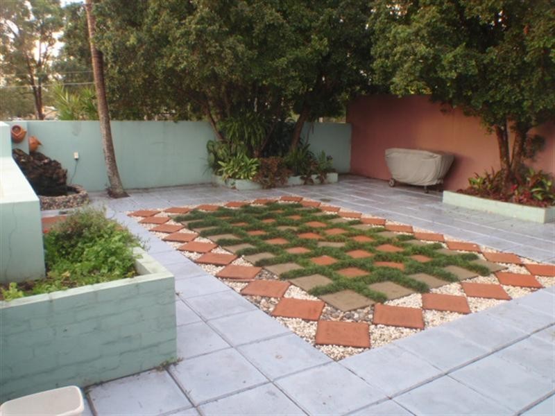 1/94 Imperial Parade, Labrador QLD 4215