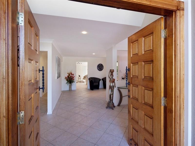 29 Cockleshell Court, Runaway Bay QLD 4216