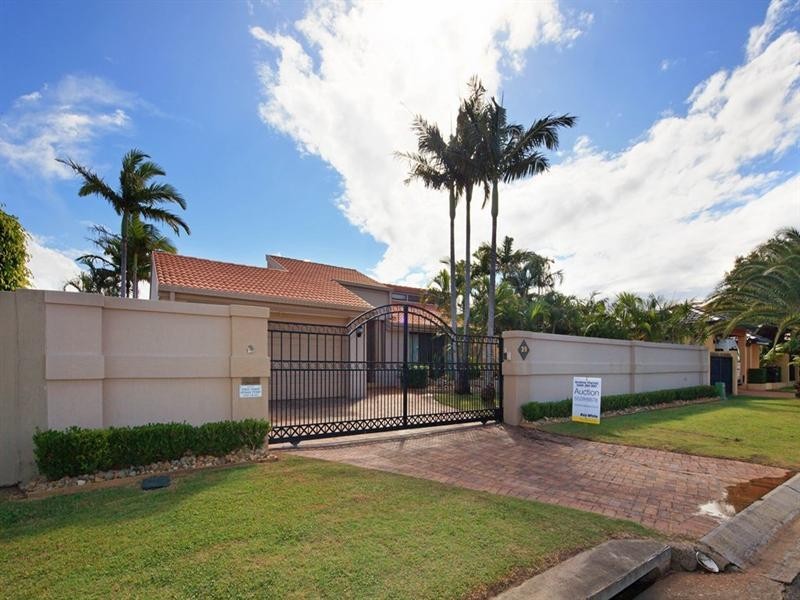 29 Cockleshell Court, Runaway Bay QLD 4216