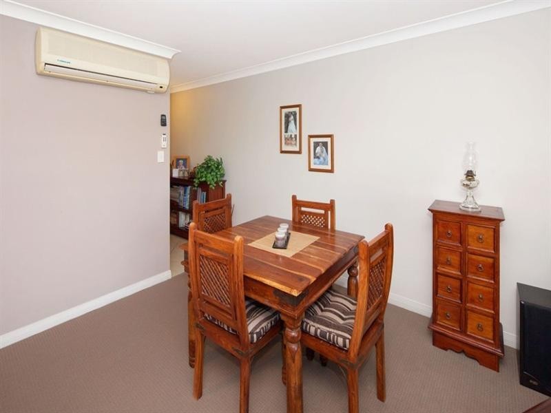 220/392 Marine Parade, Labrador QLD 4215