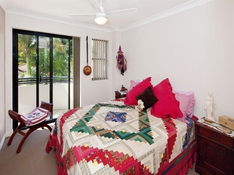 220/392 Marine Parade, Labrador QLD 4215