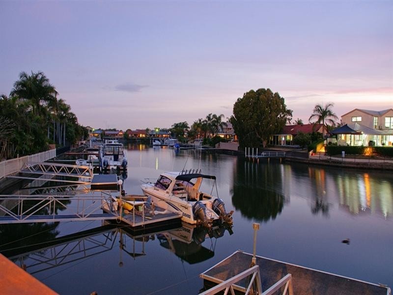 22 Pebble Beach Drive, Runaway Bay QLD 4216