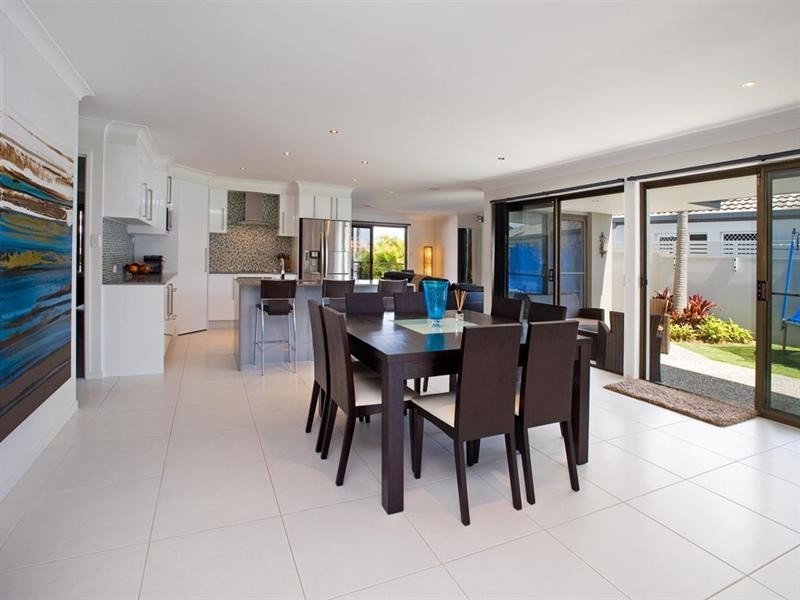 22 Pebble Beach Drive, Runaway Bay QLD 4216