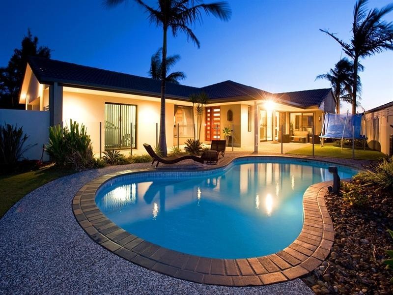 22 Pebble Beach Drive, Runaway Bay QLD 4216