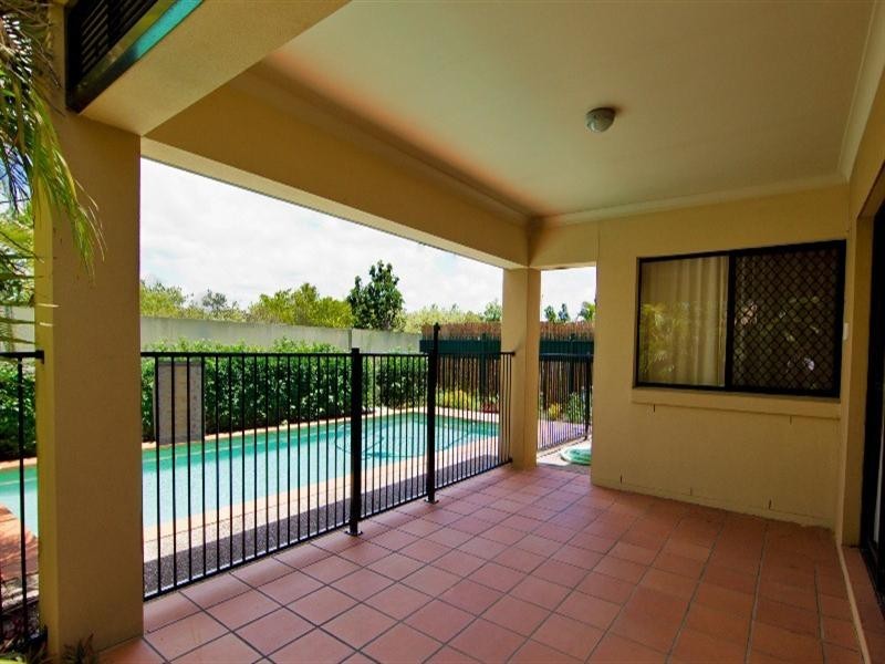 535 Oyster Cove Promenade, Helensvale QLD 4212
