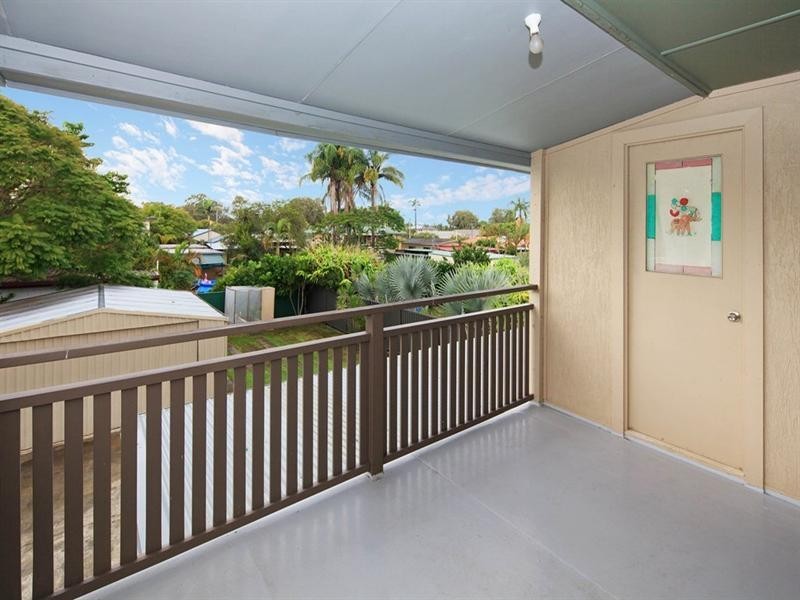 29 Ashgrove Avenue, Runaway Bay QLD 4216