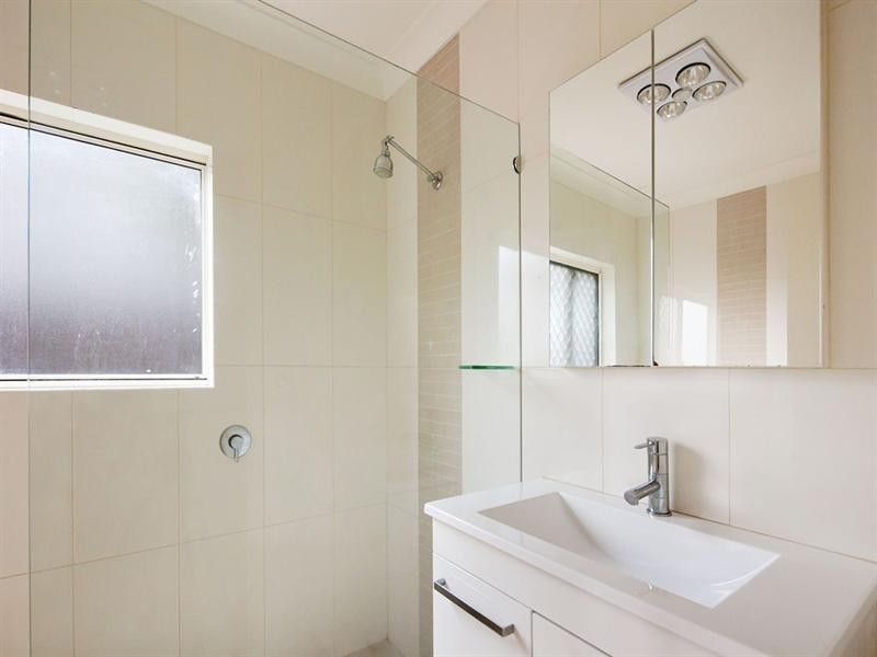 29 Ashgrove Avenue, Runaway Bay QLD 4216