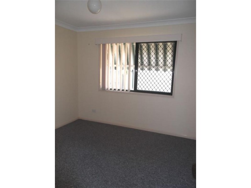 2/133 Bayivew Street, Runaway Bay QLD 4216