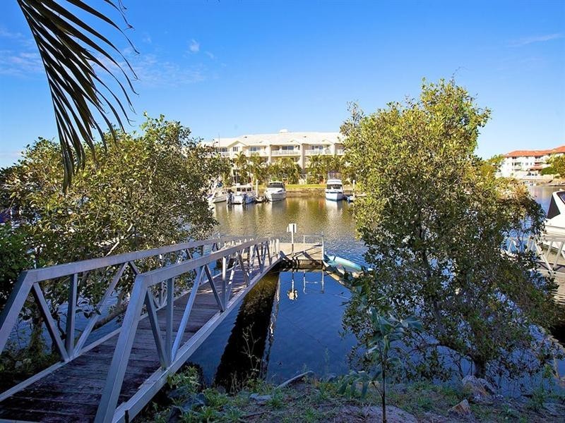 17/14-18 Jennifier Avenue, Runaway Bay QLD 4216