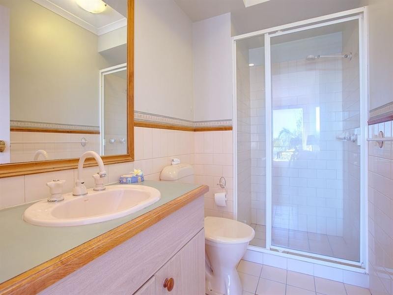 17/14-18 Jennifier Avenue, Runaway Bay QLD 4216