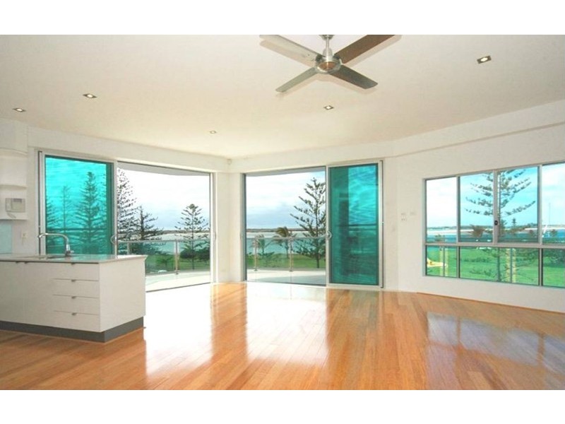5/10 Oatland Esplanade, Runaway Bay QLD 4216