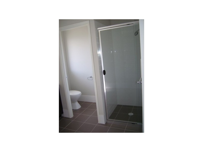 94 Compass Drive, Biggera Waters QLD 4216