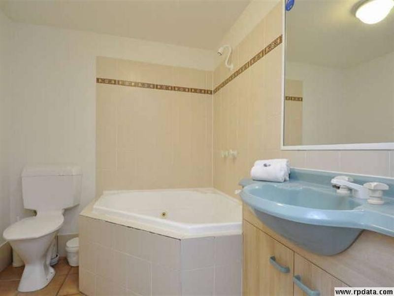 33/49 Peninsula Drive, Surfers Paradise QLD 4217