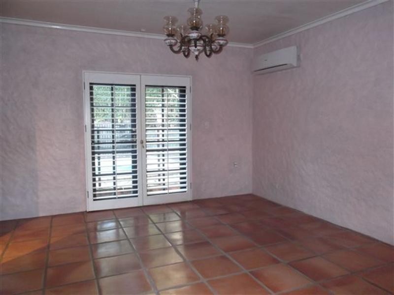 2 Bellview Crescent, Ashmore QLD 4214