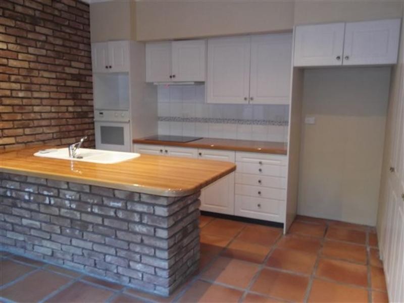 2 Bellview Crescent, Ashmore QLD 4214