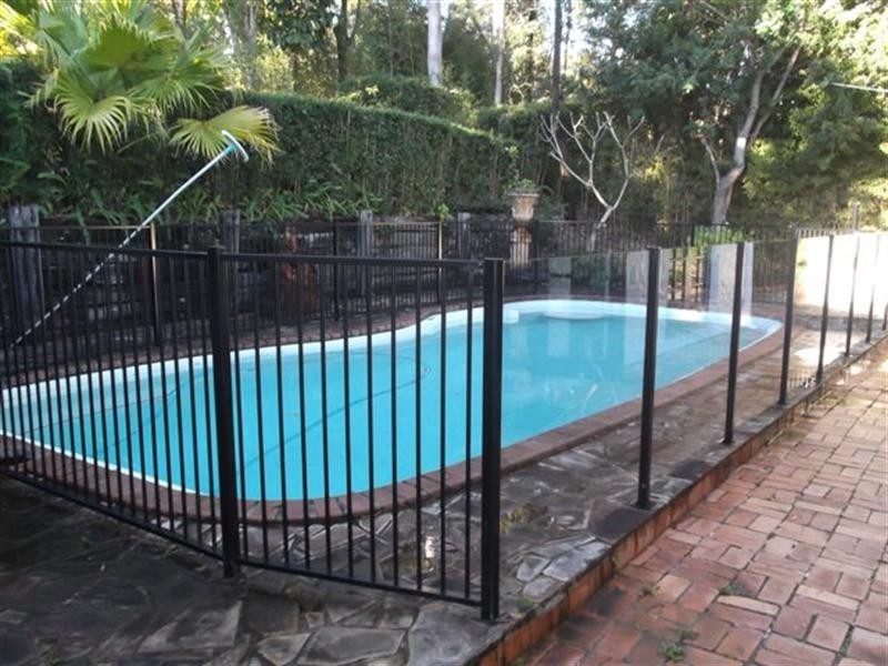 2 Bellview Crescent, Ashmore QLD 4214