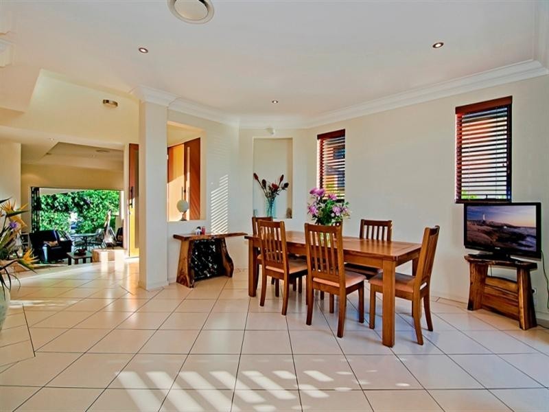 2/36 Anglers Esplanade, Runaway Bay QLD 4216