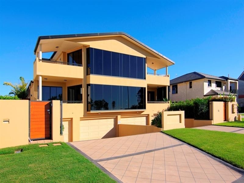 2/36 Anglers Esplanade, Runaway Bay QLD 4216