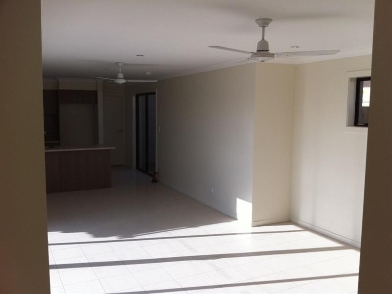 53 Collingrove Circuit, Pimpama QLD 4209