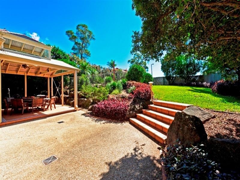 18 Riverbank Court, Ashmore QLD 4214