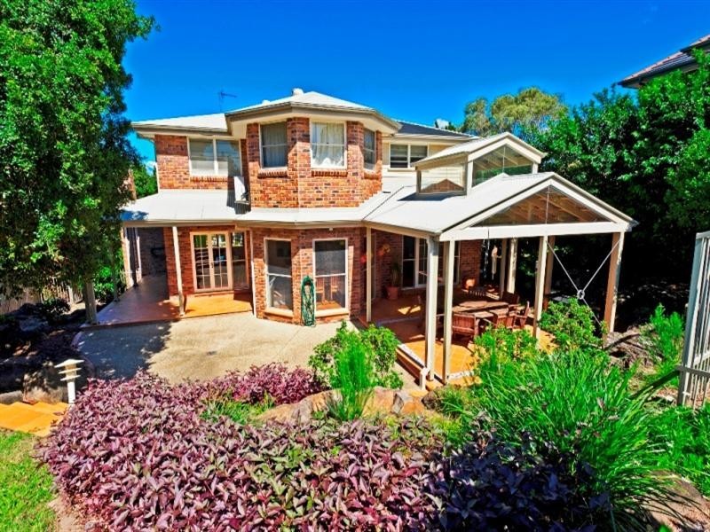 18 Riverbank Court, Ashmore QLD 4214