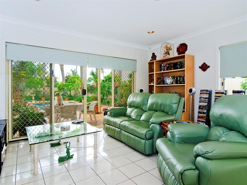 24 Sundance Way, Runaway Bay QLD 4216