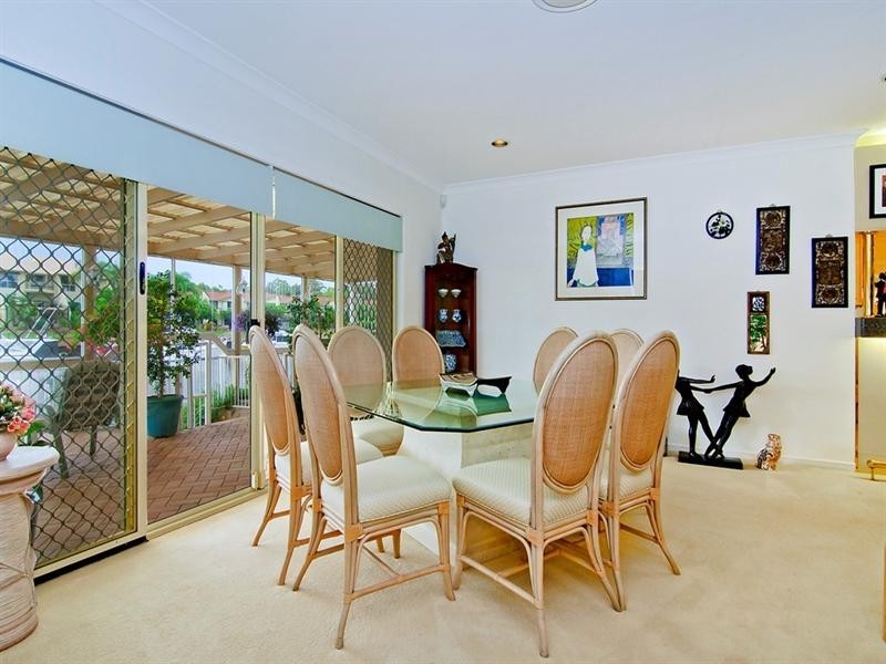 24 Sundance Way, Runaway Bay QLD 4216