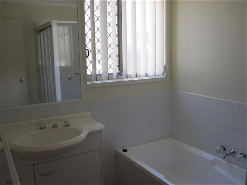 35 Marble Arch Place, Arundel QLD 4214