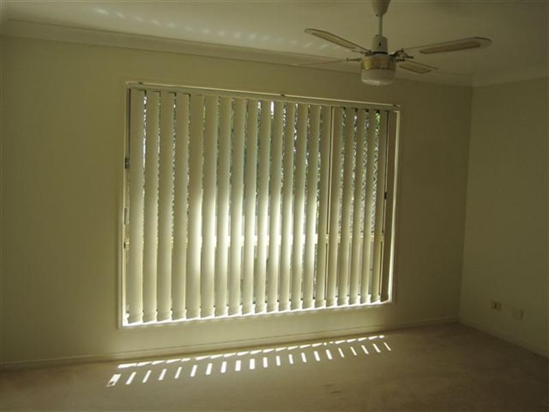 35 Marble Arch Place, Arundel QLD 4214