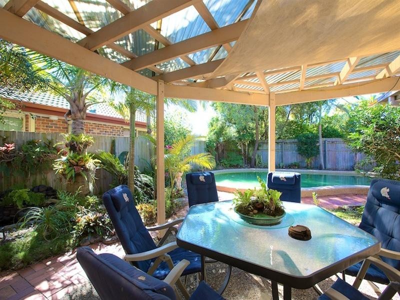 27 Anchorage Way, Biggera Waters QLD 4216