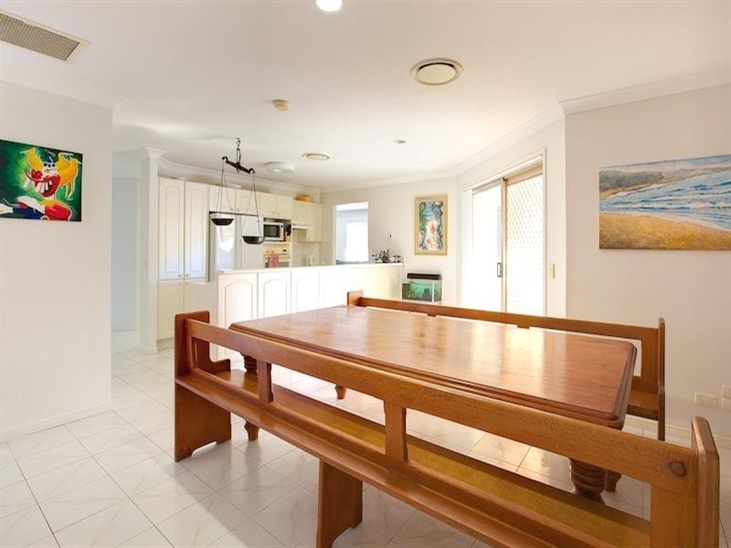 27 Anchorage Way, Biggera Waters QLD 4216