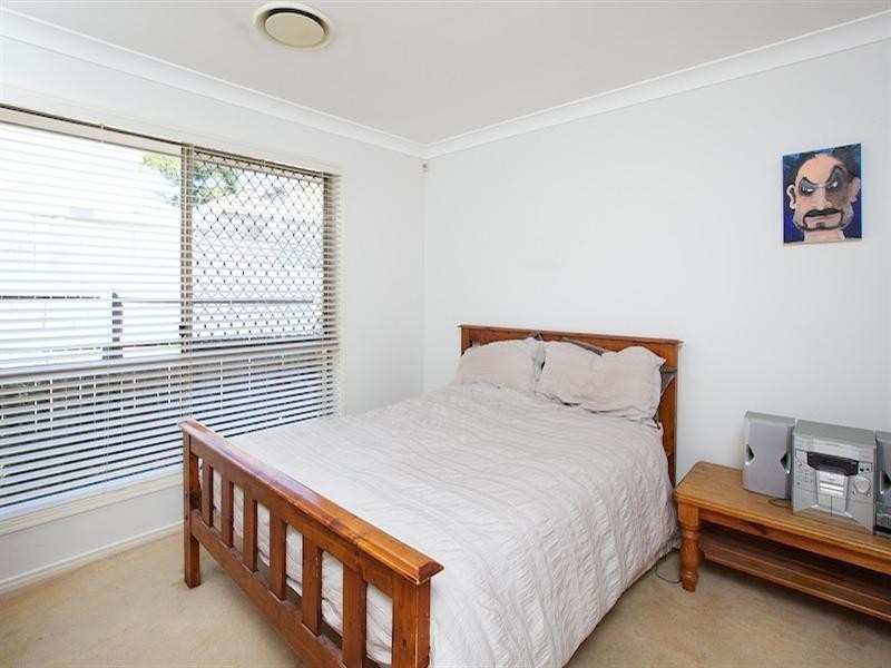 27 Anchorage Way, Biggera Waters QLD 4216